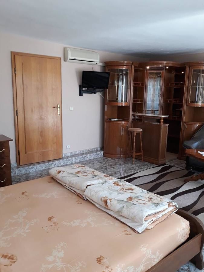 Отель The White House Guest House Несебр